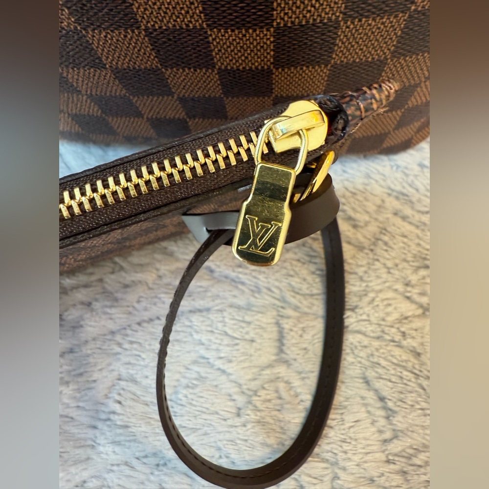 Louis Vuitton Brown Damier Ebene Canvas Shoulder Bag - Picture 13 of 14